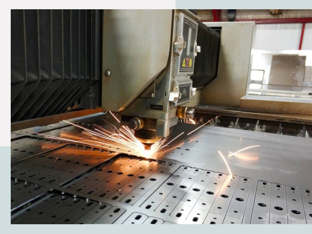Лазерная резка металла в Жигулёвске от 607 руб.